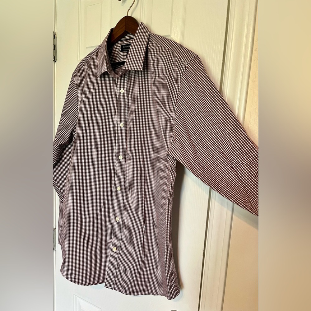 Banana Republic Red & White Non Iron Tailored Slim Fit Shirt 16•16 1/2 34•35” - Picture 4 of 6